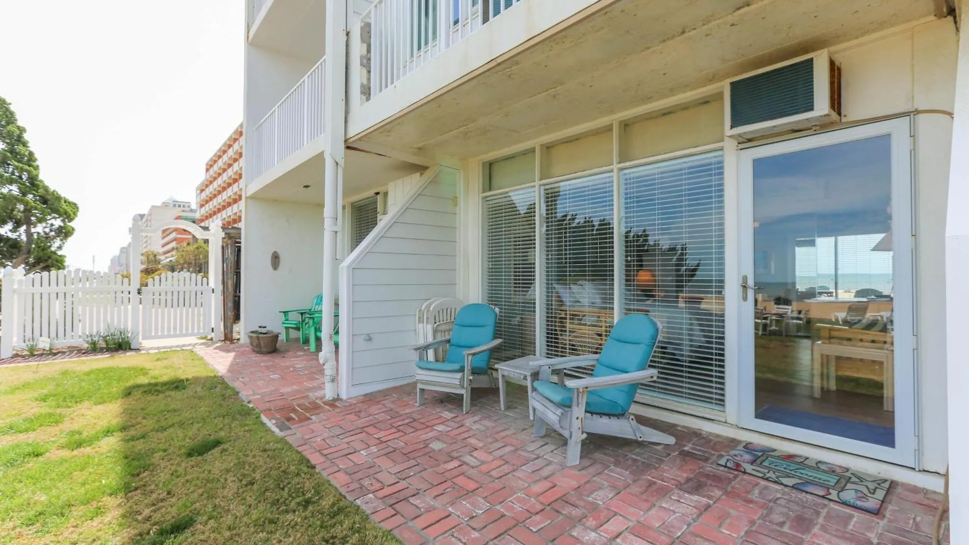 Exclusive Beach Access Va Beach Studio Condo! Virginia Beach 0*,