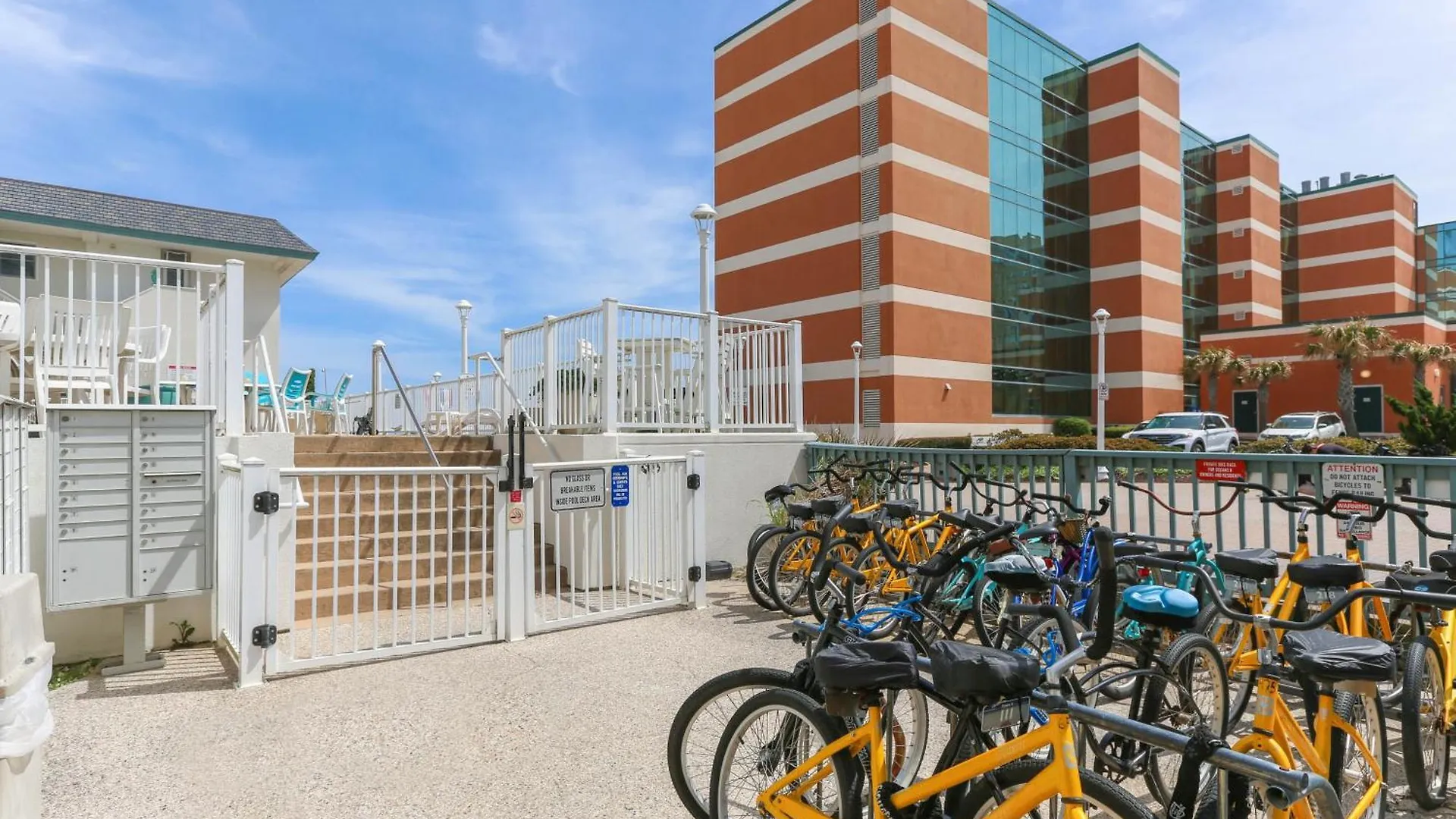 Exclusive Beach Access Va Beach Studio Condo! Virginia Beach 0*,
